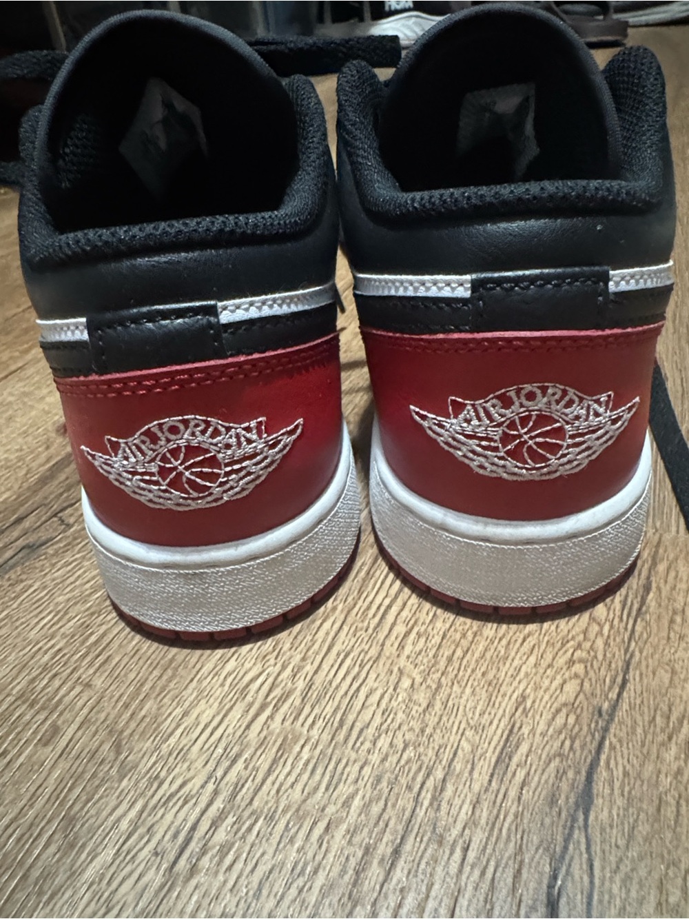 Nike Black, Red & White Low-Top Sneakers